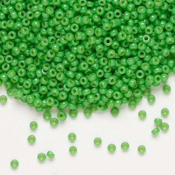 Seed bead, Miyuki, glass, pkg/25g, #11 rocaille, Duracoat® opaque outside dyed Fiji green, (RR-4476). image number 0