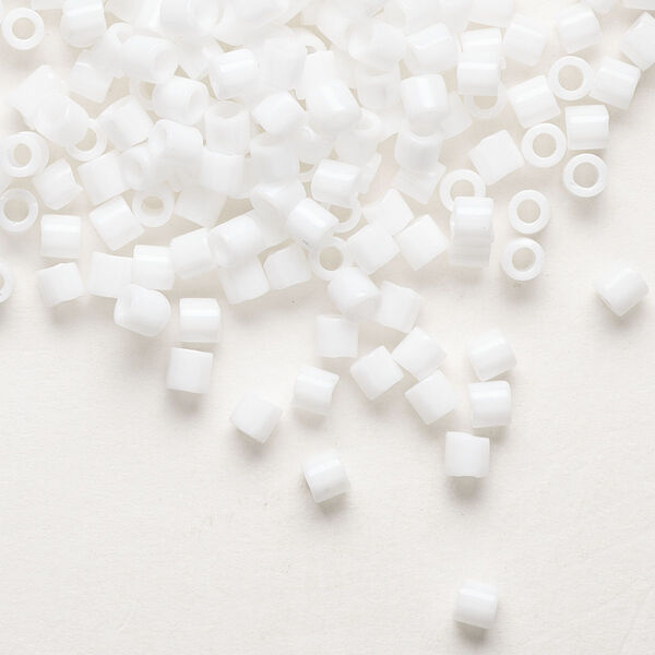 Seed bead, Delica®, glass, pkg/250g, #8 round, opaque white (DBL-0200). image number 0