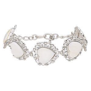 Bracelet, gold lip shell (natural) with silver-finished brass and steel, 23x22mm heart, 7 inches with toggle clasp. Sold individually.