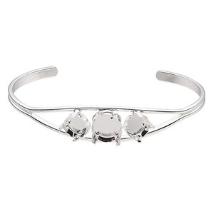 Bracelet, cuff, silver-finished brass, 12mm wide with (1) SS47 4-prong rivoli setting and (2) SS39 4-prong rivoli settings, 7 inches. Sold individually.