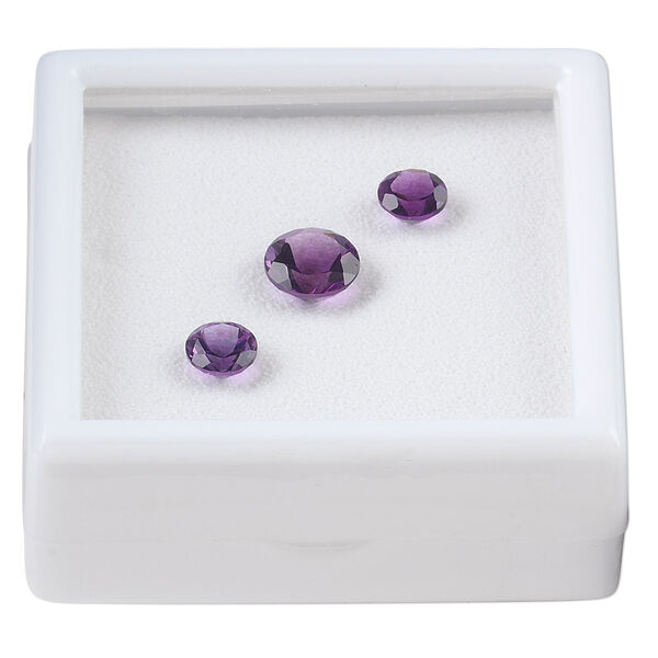 Gem, amethyst (natural), dark, two 6mm and one 8mm faceted round, A grade, Mohs hardness 7. Sold per pkg of 3. image number 0