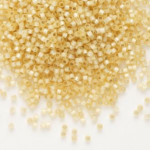 Seed bead, Delica®, glass, pkg/7.5g, #11 round, translucent silver-lined light apricot (DB-0621).