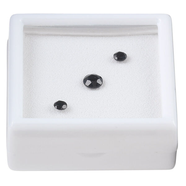 Gem, black onyx (dyed), (2) 4mm and (1) 6mm faceted round, A grade, Mohs hardness 6-1/2 to 7. Sold per 3-piece set. image number 0