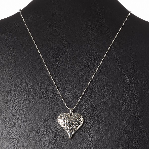 Necklace, silver-plated brass / steel / "pewter" (zinc-based alloy), 31x29mm puffed heart, 16 inches with 2-inch extender chain and lobster claw clasp. Sold individually. image number 0