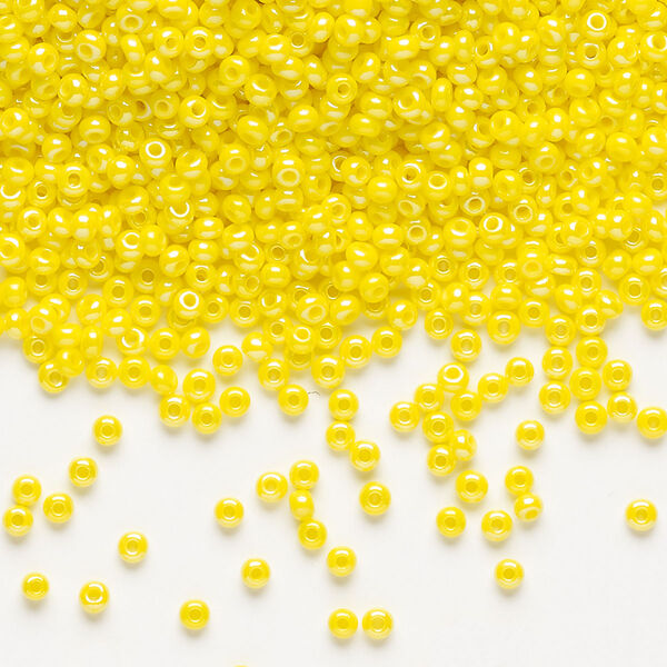 Seed bead, Preciosa Ornela Czech glass, pkg/50g, #11 rocaille, opaque rainbow lemon yellow, (84110). image number 0
