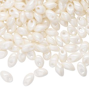 Seed bead, Miyuki, glass, pkg/10g, 7x4mm long magatama, opaque luster cream pearl (LMA-421).