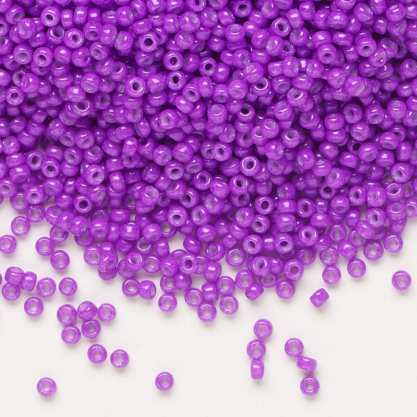 Seed bead, Miyuki, glass, pkg/25g, #11 rocaille, opaque outside dyed red violet, (RR-1378). image number 0
