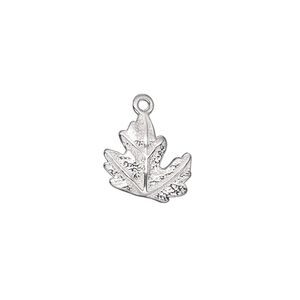 Charm, sterling silver, 11x10mm single-sided maple leaf. Sold individually.