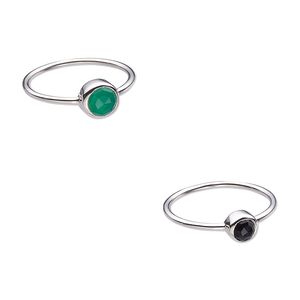 Ring, black onyx / green onyx (dyed) / sterling silver, 6mm and 7mm wide, size 8. Sold per 2-piece set.