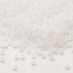 Seed bead, Preciosa Ornela Czech glass, pkg/500g, #8 rocaille, opaque alabaster, (02090).